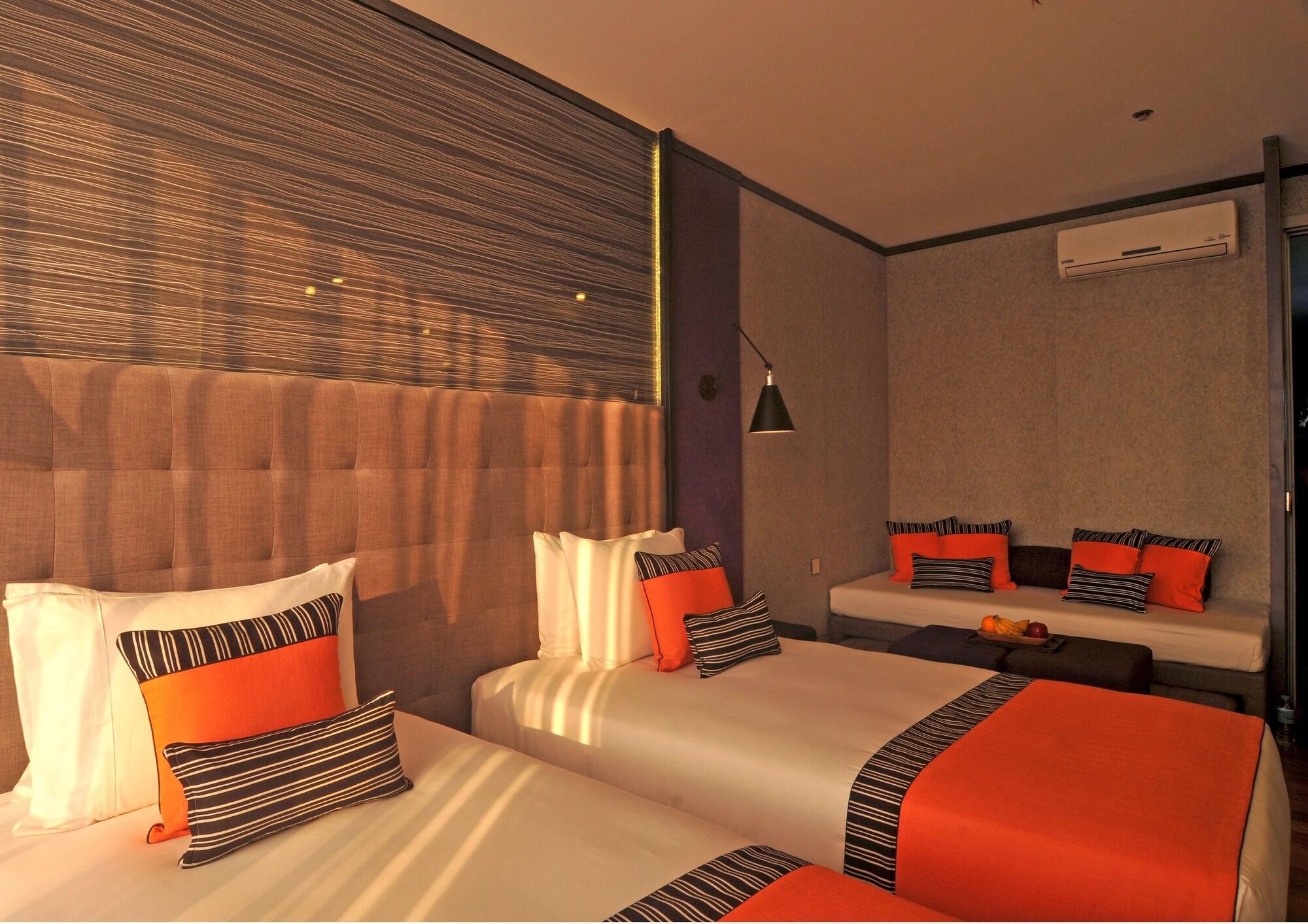 Hive Hotel Ciudad Quezon Exterior foto