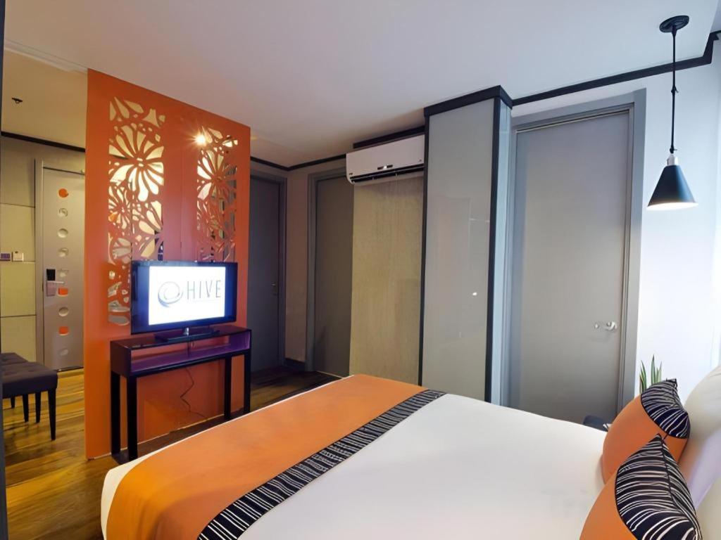 Hive Hotel Ciudad Quezon Exterior foto